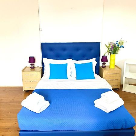 Classic Chiado 1 - Central Guest House Room With Shared Bathroom Lisbon Luaran gambar