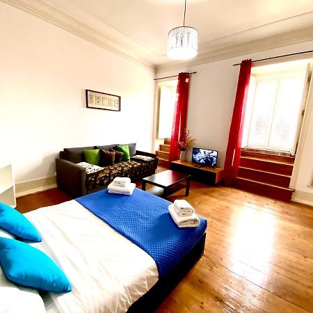 Classic Chiado 1 - Central Guest House Room With Shared Bathroom Lisbon Luaran gambar