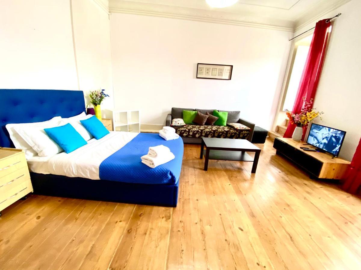 Classic Chiado 1 - Central Guest House Room With Shared Bathroom Lisbon Luaran gambar